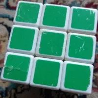 یک روبیک در حد نو به فروش میرسد.