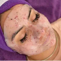 فشیال تخصصی پوست بصورت کاملا حرفه ای