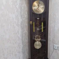 ساعت ایستاده کاملا سالم بدون خطو خش و موتور سالم