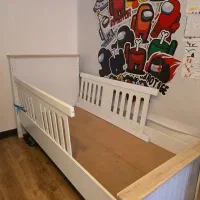 تخت، کمد و دروار کودک