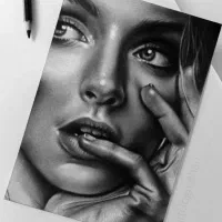 نقاشی و طراحی چهره سیاه قلم