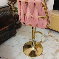 یک صندلی گردون جک دار|آرایشگاه و سالنهای زیبایی|خسروشاه, |دیوار