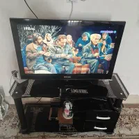 تلویزیون سامسونگ اصلی ۳۲ با زیر تلویزیون|تلویزیون و پروژکتور|خرم‌آباد, |دیوار