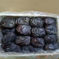 خرمای رطب مضافتی و کشمش به قیمت عمده