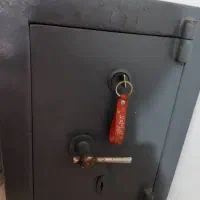 گاوصندوق|ابزارآلات|شیراز, لشکری‎|دیوار