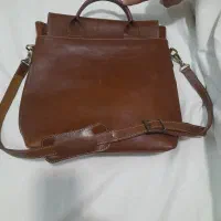 کیف چرم مشهد سالم وتمیز جنسش عالیه ۷میلیون