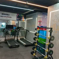منشی باشگاه بانوان