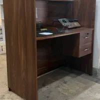 میز پیشخوان و صندلی
