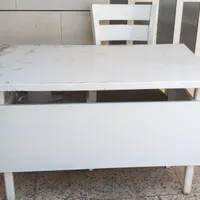 میز وصندلی