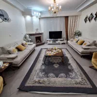 مبلمان تخت خواب شو  8 نفره و میز ناهارخوری 6 نفره