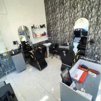 همکار آرایشگرساده تمام‌وقت نیازمندیم محیط حرفه‌ای