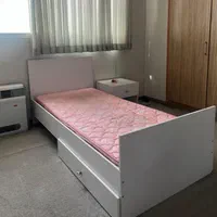 سرویس خواب|تخت و سرویس خواب|اصفهان, چشمه باقرخان|دیوار