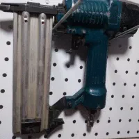 میخکوب پوکا  سالم مرتبط