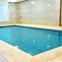 اجاره استخر سرپوشیده آب گرم اصفهانک