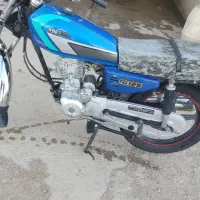 متورسیکلت 125