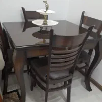 میز ناهارخوری