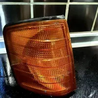 چراغ راهنما بنز W 201 اطاق ۱۹۰ سمت چپ