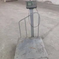 ترازو دیجیتال بزرگ و هواکش قوی  فروش فوری|فروشگاه و مغازه|رشت, لاکان|دیوار