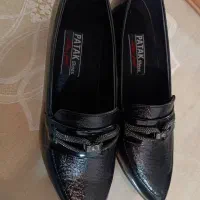 کفش راحتی|کیف، کفش، کمربند|خوی, |دیوار