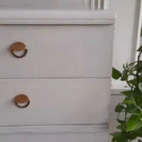 پا تختی (کنار تختی)