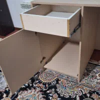 یک عدد دوربین مداربسته و یک عدد میز کلر|دوربین مداربسته|دامغان, |دیوار
