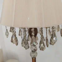 آباژور ایستاده کنار سالنی|چراغ خواب و آباژور|اهواز, گلستان|دیوار