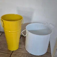 گلدون فلزی
