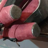 نیم بوت|کیف، کفش، کمربند|پرند, فاز ۵|دیوار