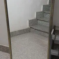 آینه|آینه|صومعه‌سرا, |دیوار