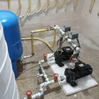 نصب پمپ و مخزن آب