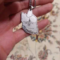 انگشتر و گردنبند