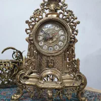 ساعت برنز قدیمی و سنگین