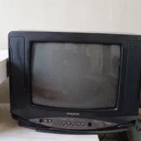تلویزیون رنگی قدیمی