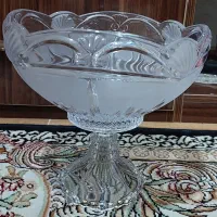 یک عدد میوه خوری پایه دار کریستال