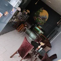 کافه تریا با لوازم