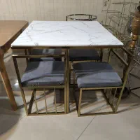 میز نهار خوری کم جا