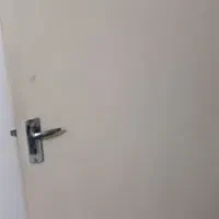 دوعدد درب اتاق خواب ودو عدد درب حمام دستشویی ب