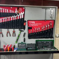 استاد کار جهت کار در باطری سازی درصد کار نیازمندیم