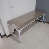 تخت معاینه یا تزریق