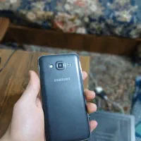 گوشی j5 و نوکیا ۳۳۱۰