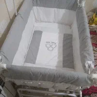 تخت کنارمادر