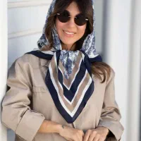 روسری سی اسکارف با حاشیه دوختخورده تمیز|لباس|مبارکه, |دیوار