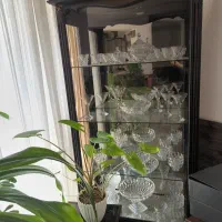 بوفه شیشه ای سالم