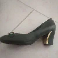 کفش|کیف، کفش، کمربند|شهرکرد, |دیوار