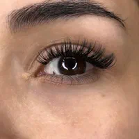 اکستنشن و کاشت مژه|خدمات آرایشگری و زیبایی|اصفهان, باغ زرشک|دیوار