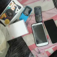 ۴ عددگوشی دست دو مدرس کوی ارم