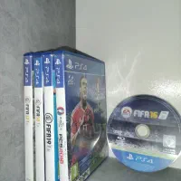 تعدادی دیسک فوتبالی