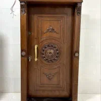 نصاب درب ضد سرقت وضد حریق ودرب چوبی