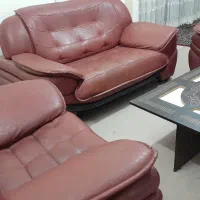 مبل چرم باقیمت مناسب|مبلمان خانگی و میز عسلی|اسلامشهر, زرافشان|دیوار