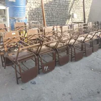 صندلی و کمد